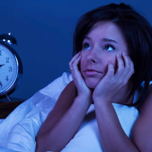 why do i wake up in the middle of the night